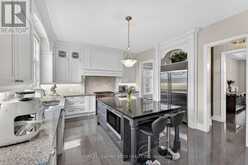 33 STOLLERY POND CRESCENT | Markham Ontario | Slide Image Twelve