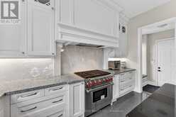 33 STOLLERY POND CRESCENT | Markham Ontario | Slide Image Thirteen