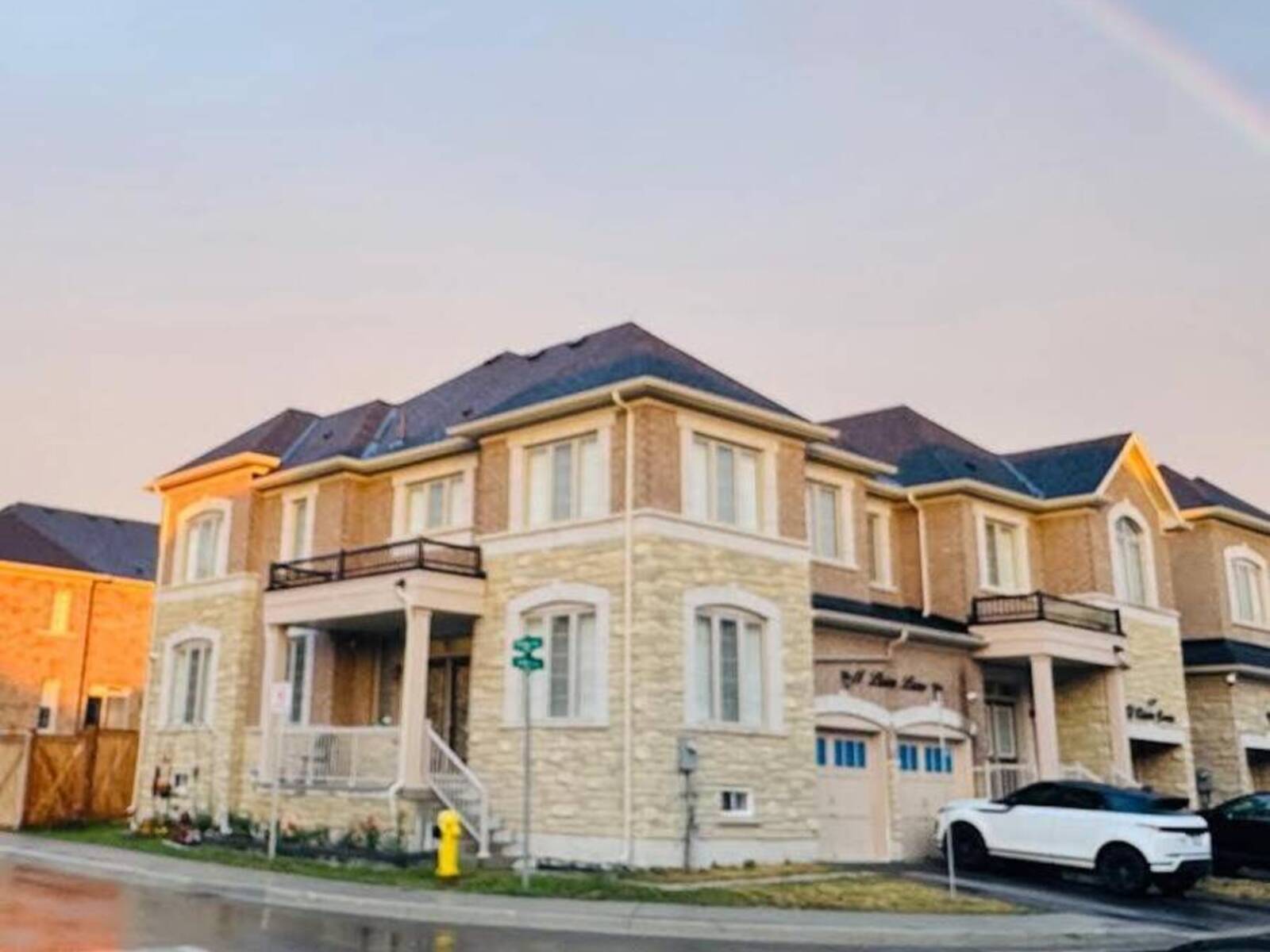 11 LIAM LANE, Markham, Ontario L3S 0E8
