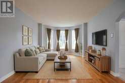 17 CROMPTON DRIVE | Barrie Ontario | Slide Image Ten