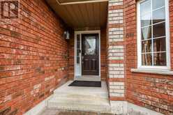 17 CROMPTON DRIVE | Barrie Ontario | Slide Image Two