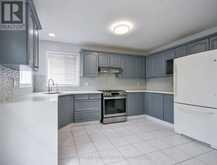 17 CROMPTON DRIVE | Barrie Ontario | Slide Image Six