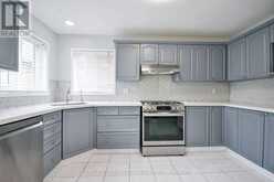 17 CROMPTON DRIVE | Barrie Ontario | Slide Image Eight
