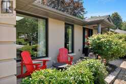 5 BLAIR ATHOL CRESCENT | Toronto Ontario | Slide Image Two