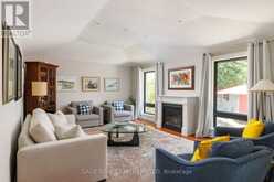 5 BLAIR ATHOL CRESCENT | Toronto Ontario | Slide Image Eight