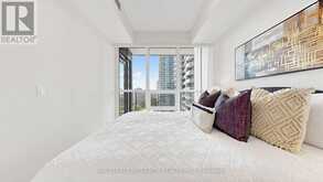 1702 - 2200 LAKE SHORE BOULEVARD W | Toronto Ontario | Slide Image Eleven