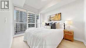 1702 - 2200 LAKE SHORE BOULEVARD W | Toronto Ontario | Slide Image Thirteen