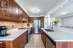 26 BAY BREEZE DRIVE | Brampton Ontario | Slide Image Fifteen