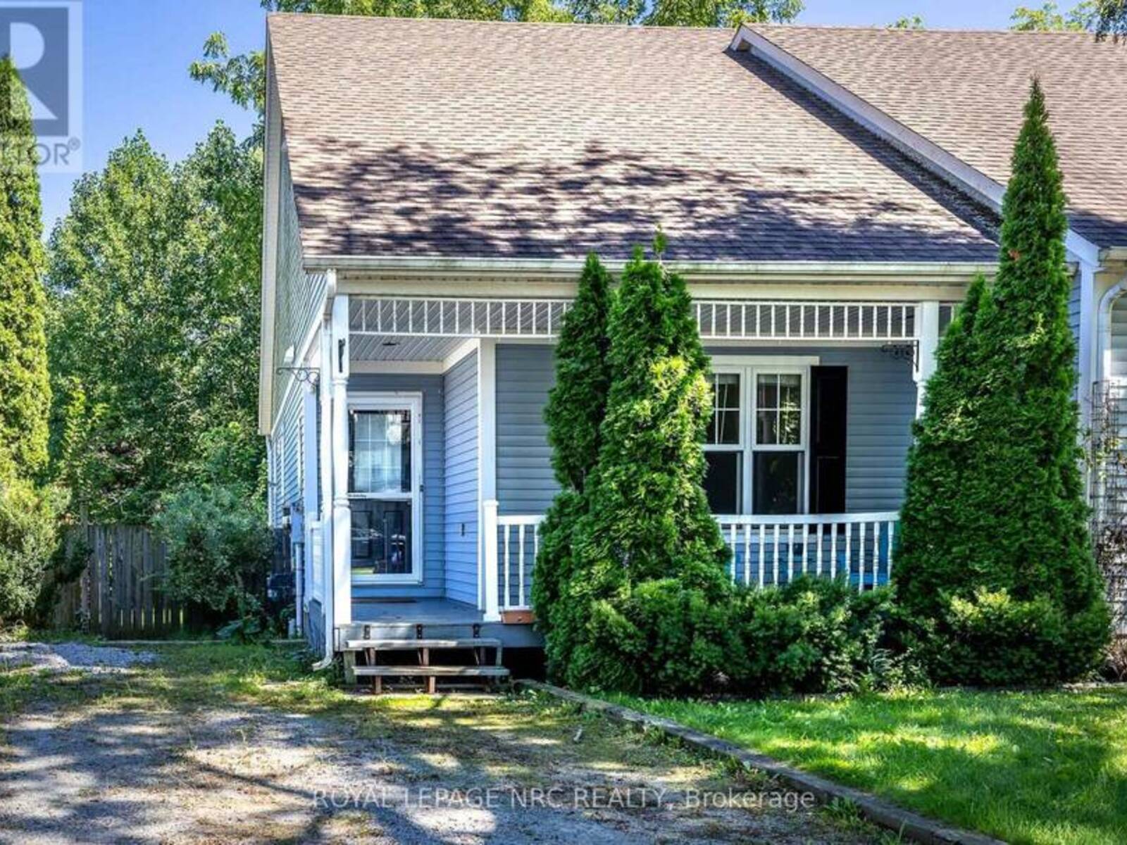 11 WILLVER DRIVE, St. Catharines, Ontario L2M 7Y1