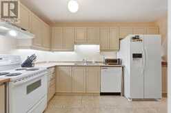 2 - 222 FELLOWES CRESCENT | Hamilton Ontario | Slide Image Eight