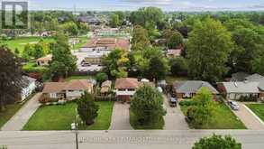 33 PATTERSON AVENUE | Brantford Ontario | Slide Image Forty-six