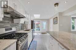 108 ROSEVIEW AVENUE | Richmond Hill Ontario | Slide Image Twelve