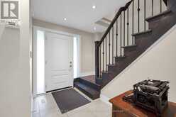 108 ROSEVIEW AVENUE | Richmond Hill Ontario | Slide Image Four