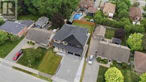 106 HAWTHORN AVENUE | Whitchurch-Stouffville Ontario | Slide Image Four