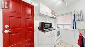 75 ROCKCLIFFE BOULEVARD | Toronto Ontario | Slide Image Six