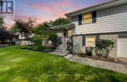 204 STANLEY DRIVE | Waterloo Ontario | Slide Image Two