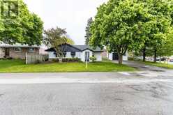 15 SPIERS CRESCENT | Cambridge Ontario | Slide Image Two