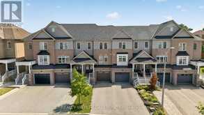35 MATTHEWSON AVENUE | Bradford West Gwillimbury Ontario | Slide Image Two