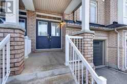 35 MATTHEWSON AVENUE | Bradford West Gwillimbury Ontario | Slide Image Three
