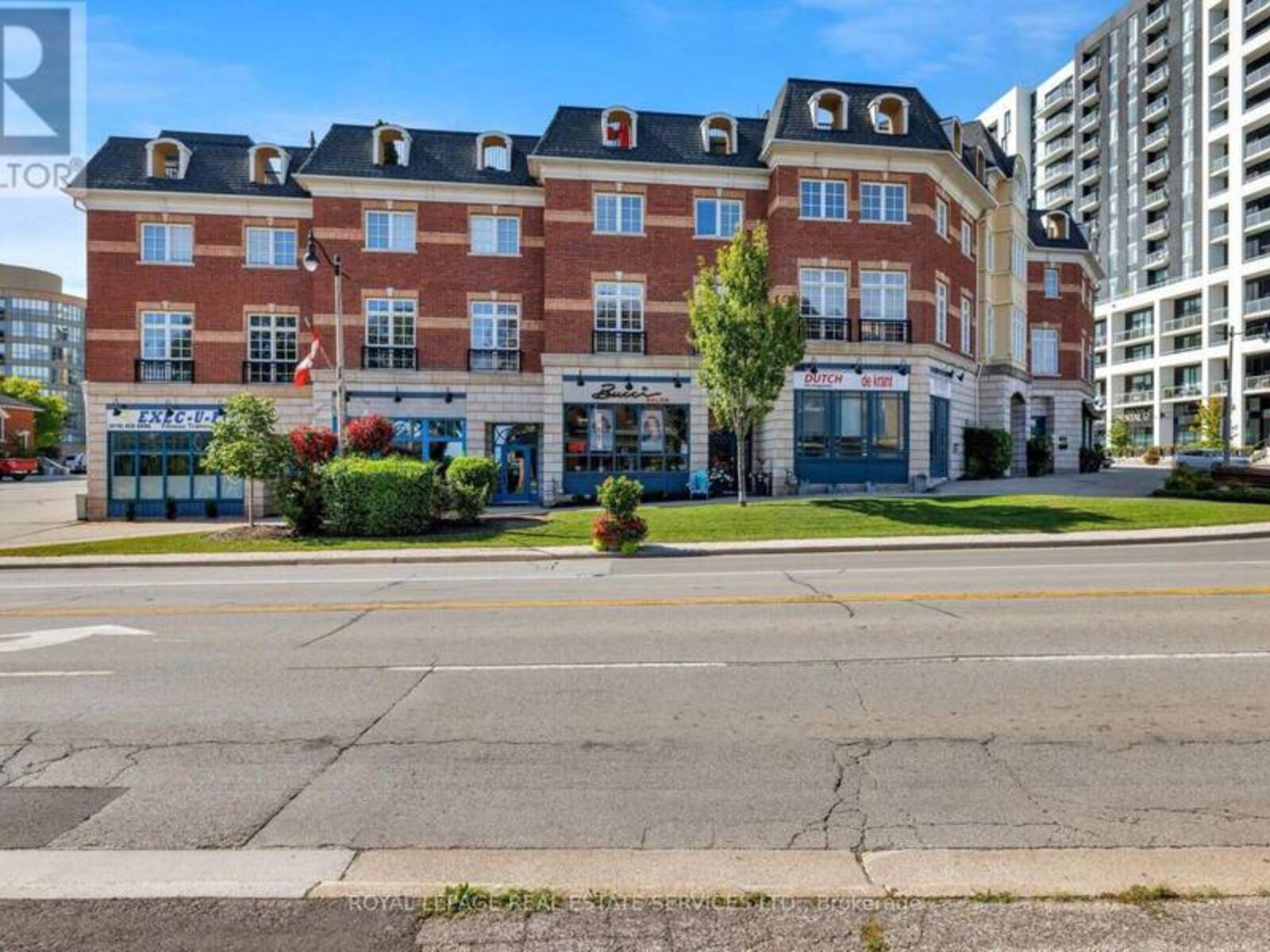 7 - 120 BRONTE ROAD, Oakville, Ontario L6L 3C1