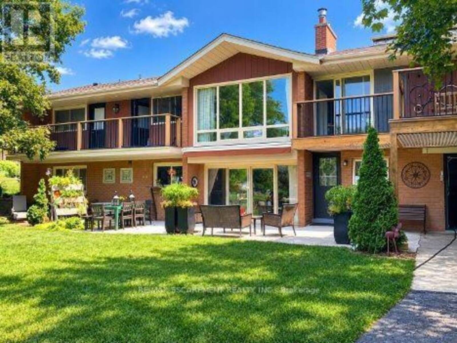 81 THOMSON DRIVE, Hamilton, Ontario L8B 0G5
