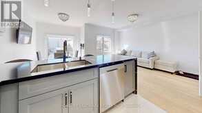 32 ARCO CIRCLE | Vaughan Ontario | Slide Image Ten