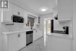 43 DAVIES CRESCENT | Barrie Ontario | Slide Image Thirteen