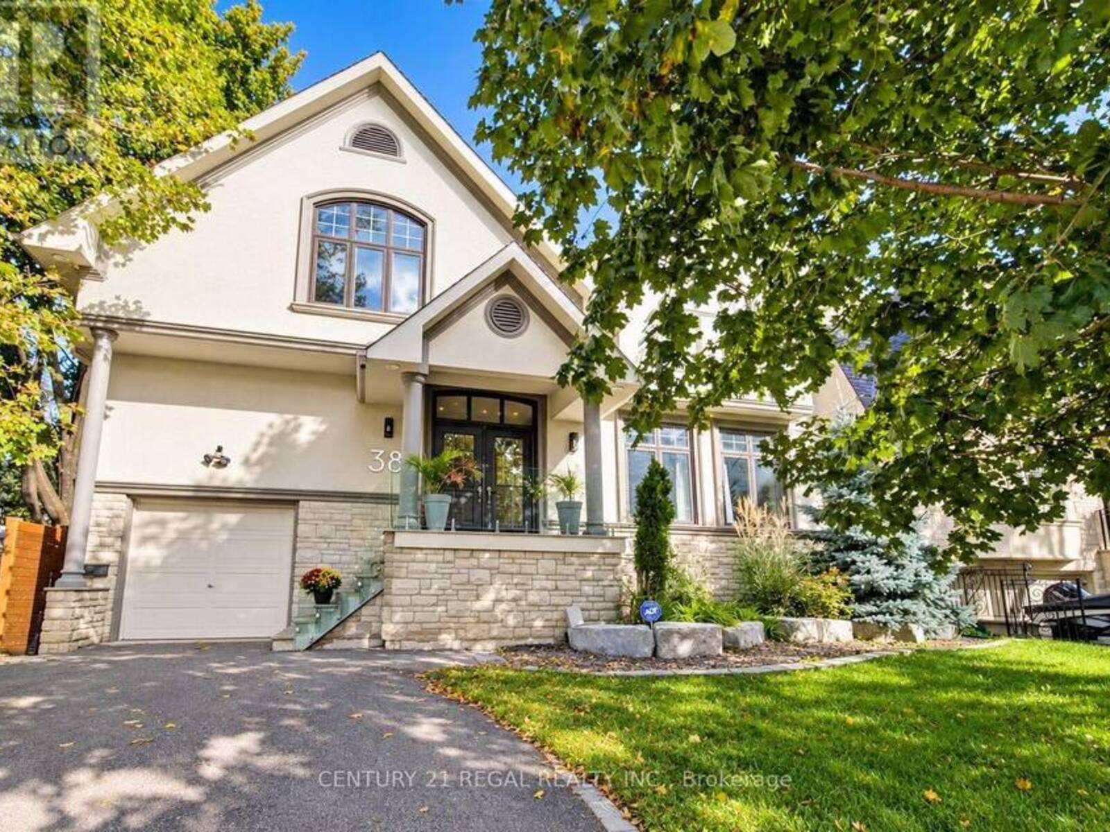38 MATTICE ROAD, Toronto, Ontario M9A 1E6