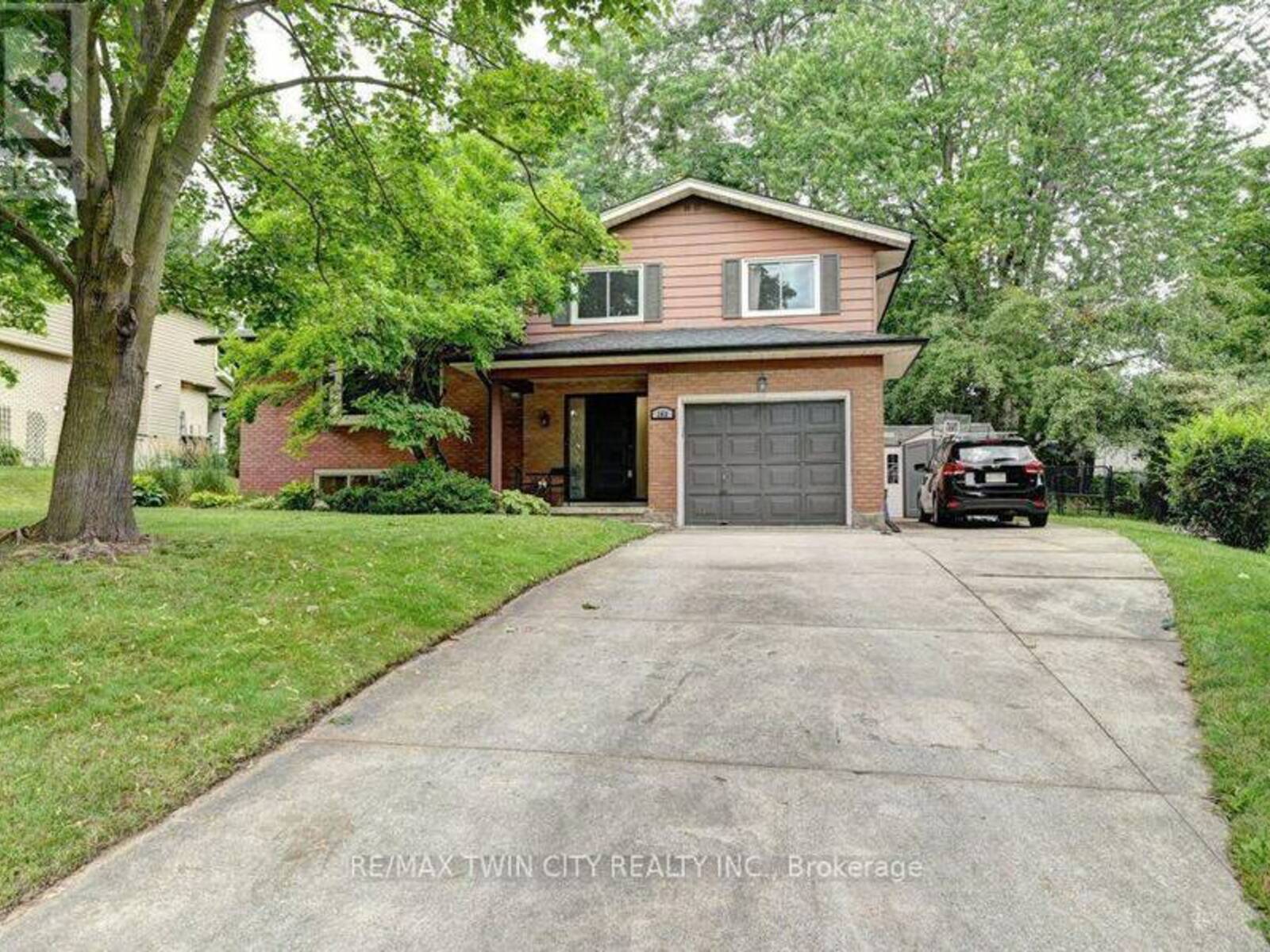 163 CHELFORD CRESCENT, Waterloo, Ontario N2J 3T7