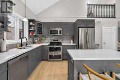 16 PINE RIDGE DRIVE | Guelph Ontario | Slide Image Nine