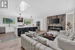 9 LESLIE DRIVE | Hamilton Ontario | Slide Image Eight