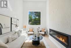 20 BOYLEN STREET | Toronto Ontario | Slide Image Four