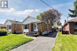 48 FREY CRESCENT | Toronto Ontario | Slide Image Two