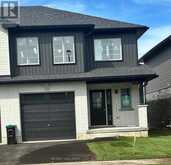 30 STRATH CRESCENT | Elmvale Ontario | Slide Image One