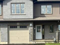 34 STRATH CRESCENT Elmvale Ontario, L0L 1P0