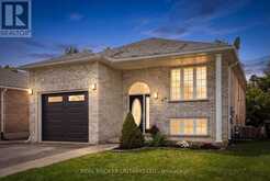 99 LANGLAW DRIVE | Cambridge Ontario | Slide Image One