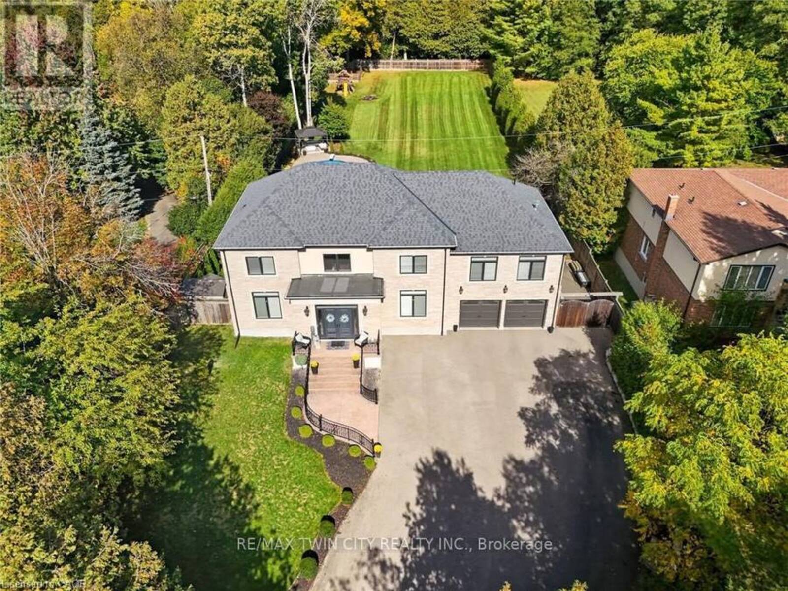 855 AVENUE ROAD, Cambridge, Ontario N1R 5S4