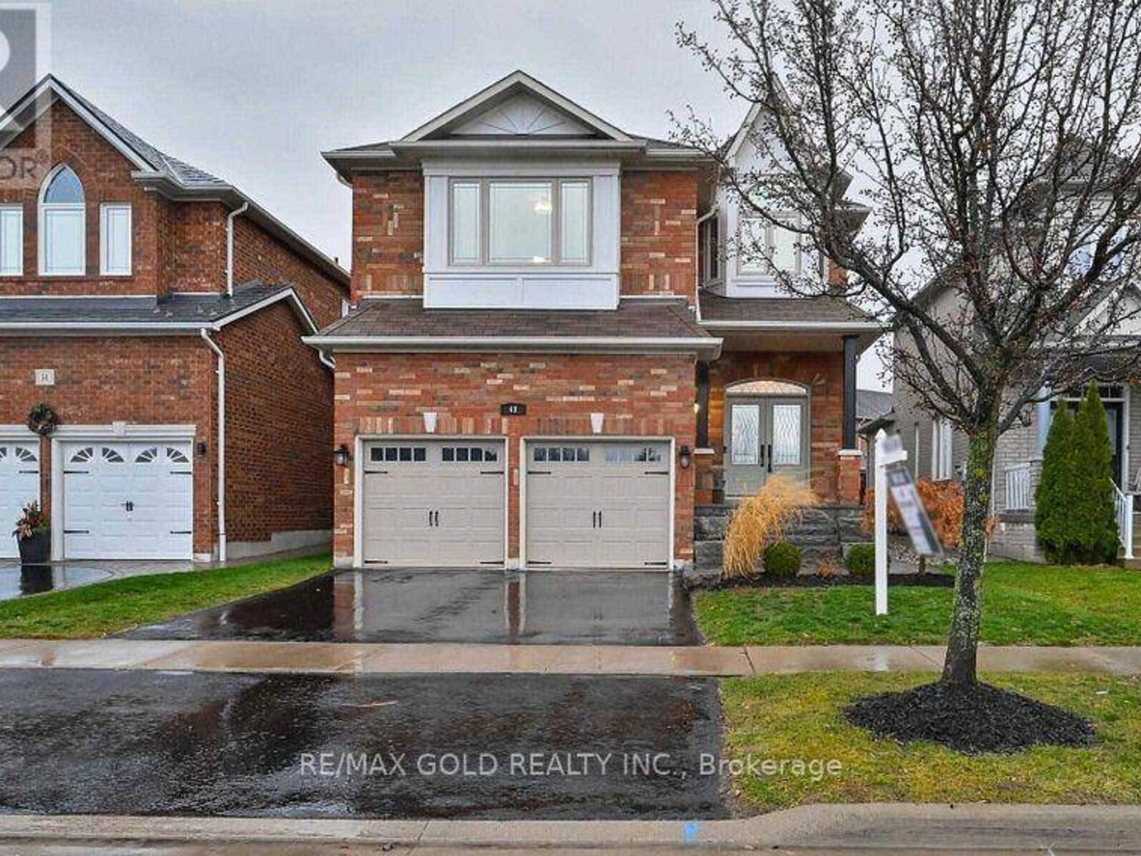 49 NORISTA STREET, Whitby, Ontario L1R 3R4