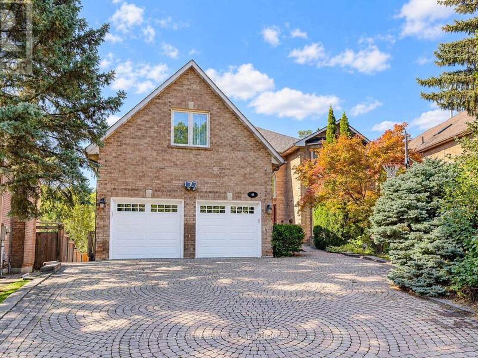 44 PRINCE EDWARD BOULEVARD, Markham, Ontario L3T 7G1