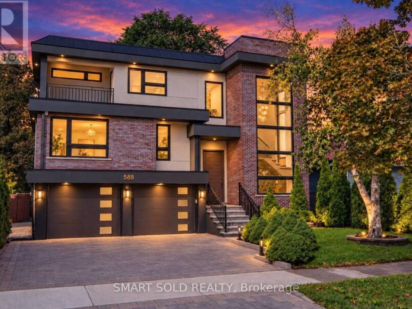 588 CONACHER DRIVE, Toronto, Ontario M2M 3M8