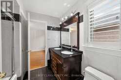 67 BLACK WALNUT CRESCENT | Richmond Hill Ontario | Slide Image Thirty