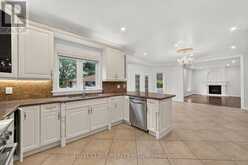 67 BLACK WALNUT CRESCENT | Richmond Hill Ontario | Slide Image Nine