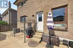 15 ELLEN AVENUE | Hamilton Ontario | Slide Image Forty-one