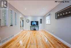 4322 WATERFORD CRESCENT | Mississauga Ontario | Slide Image Eight