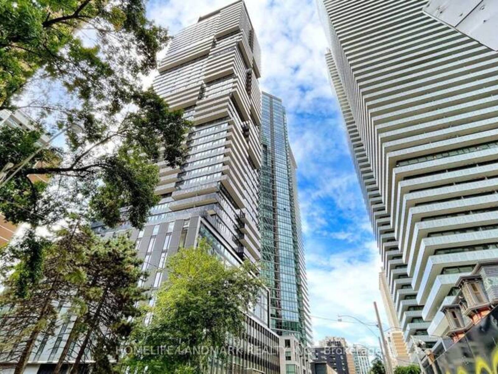 TH05 - 55 CHARLES STREET E, Toronto, Ontario M4Y 0J1