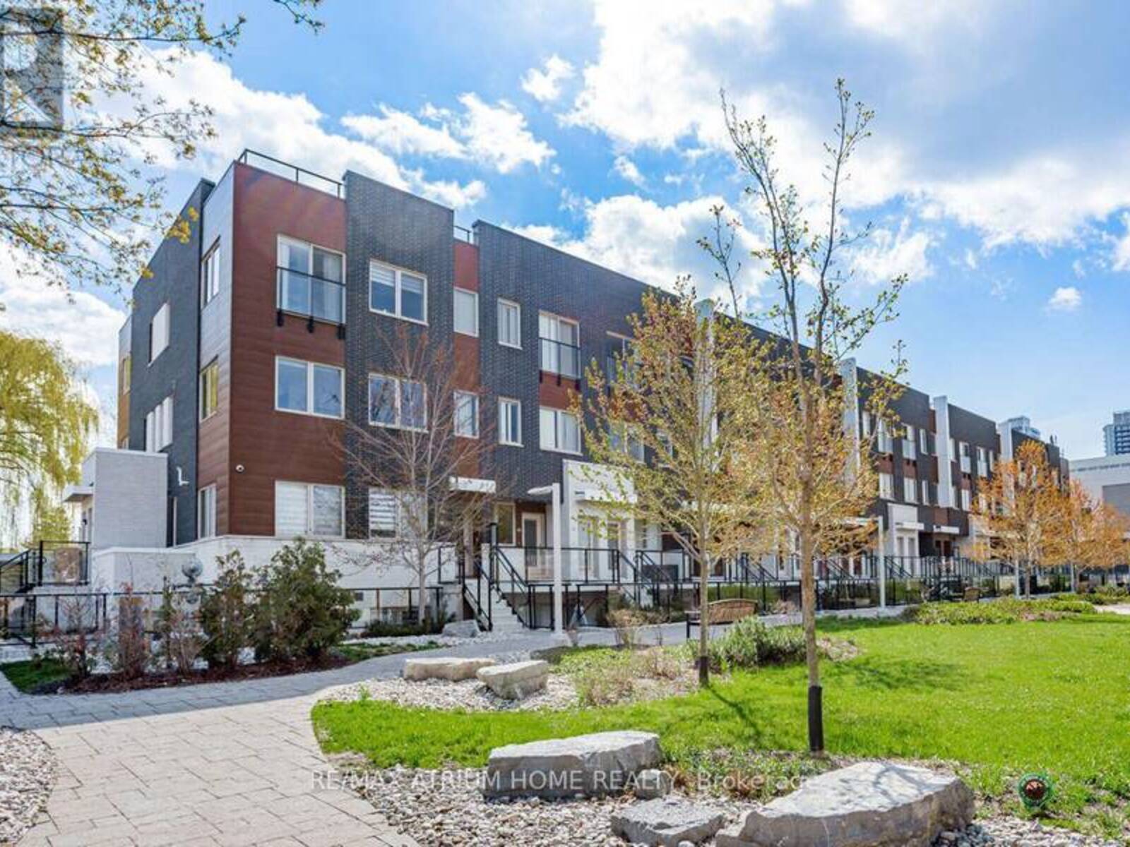 18 - 780 SHEPPARD AVENUE E, Toronto, Ontario M2K 0E8
