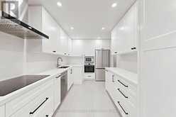 29 DEXTER BOULEVARD | Toronto Ontario | Slide Image Sixteen