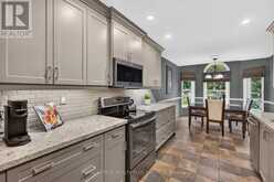 53 - 5255 LAKESHORE ROAD | Burlington Ontario | Slide Image Nine