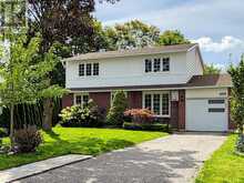 .400 HANDLEY CRESCENT | Newmarket Ontario | Slide Image Two