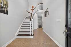 6 WHITE CRESCENT | Barrie Ontario | Slide Image Three